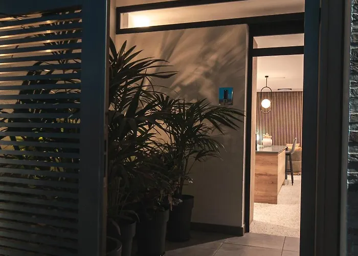 Tita Deluxe 度假居 *