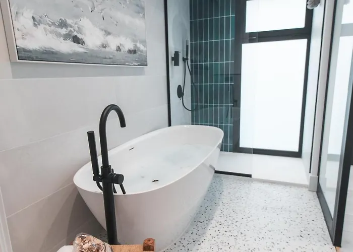 Tita Deluxe 科拉雷侯