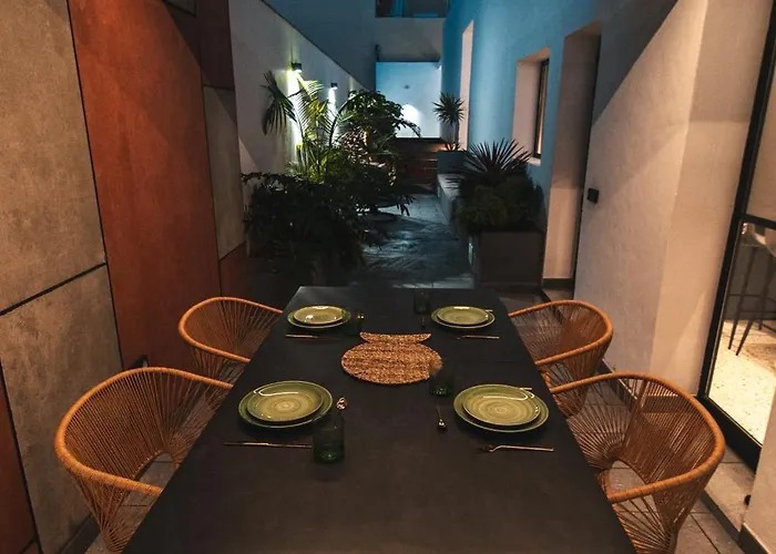 Tita Deluxe * 科拉雷侯