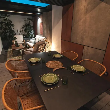 Tita Deluxe Ferienhaus *